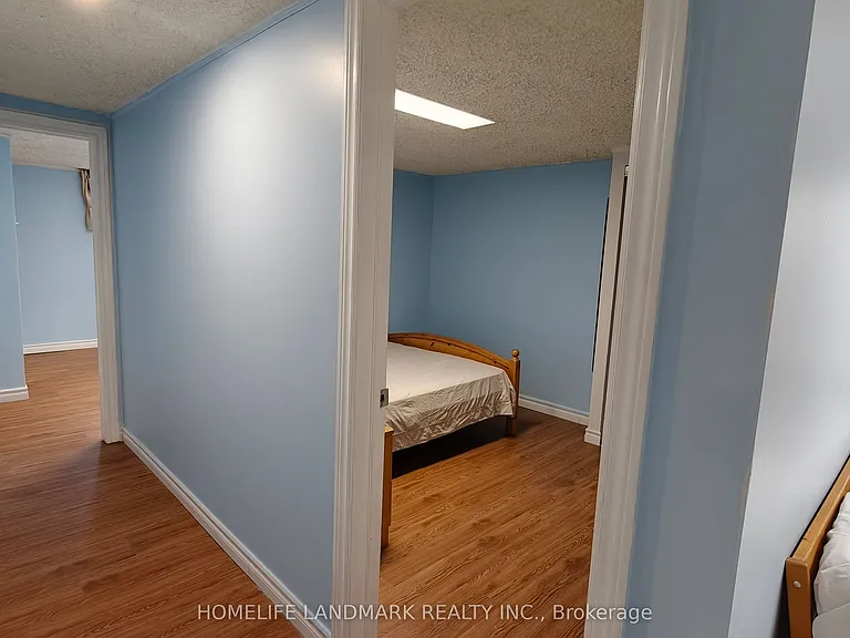 385 Marybay Cres #1 — Photo 10