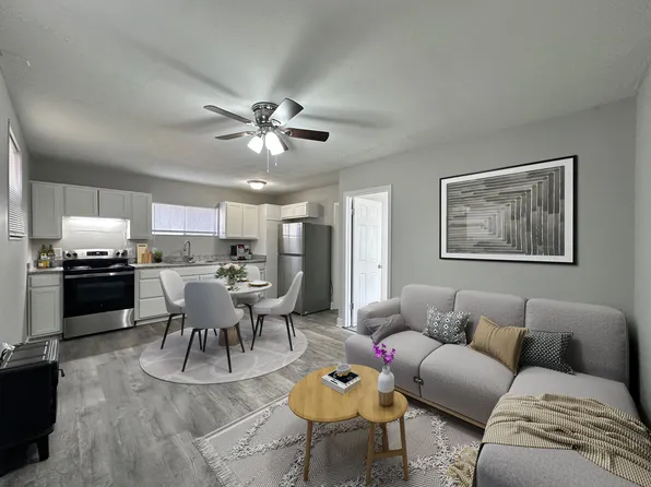 210 Courtyard Cir #210, Maryville, TN 37804