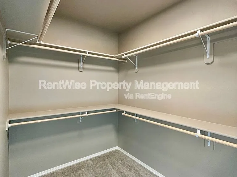 1309 S Jupiter Ave — Photo 10