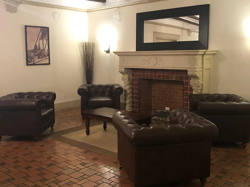310 Riverside Blvd #3-H