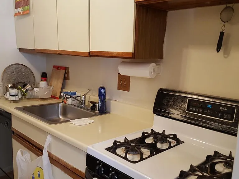 2756 Hollywood Rd #102 — Photo 9