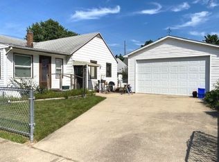 1008 S Oak St, Bloomington, IL