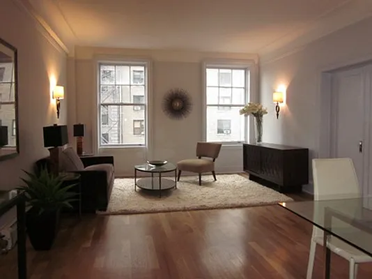 Sold by Metropolitan Equities | media 12