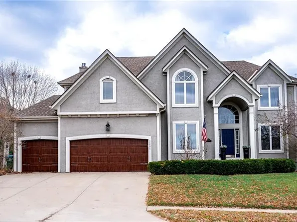 14502 England St, Overland Park, KS 66221