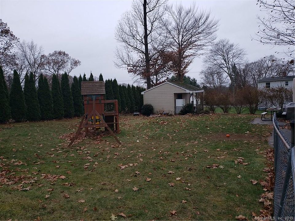 2nd image of 4 Maxine Rd