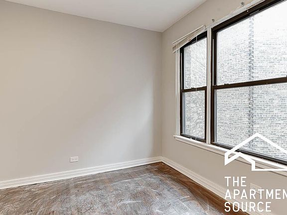 5th image of 921 W Belle Plaine Ave #2E