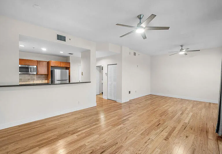 511 Lucerne Ave #618 — Photo 10