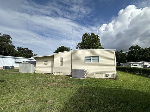 4th image of 52 Lavender Ln