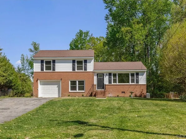 124 Broaddus Dr, Hopewell, VA 23860