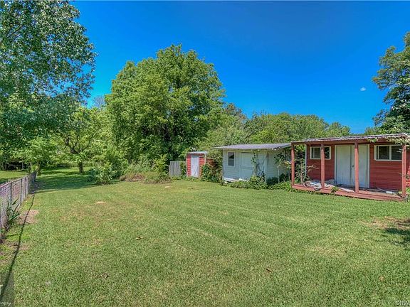 4th image of 3344 Hiawatha Dr