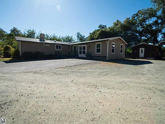 2nd image of 18671 Highway 108