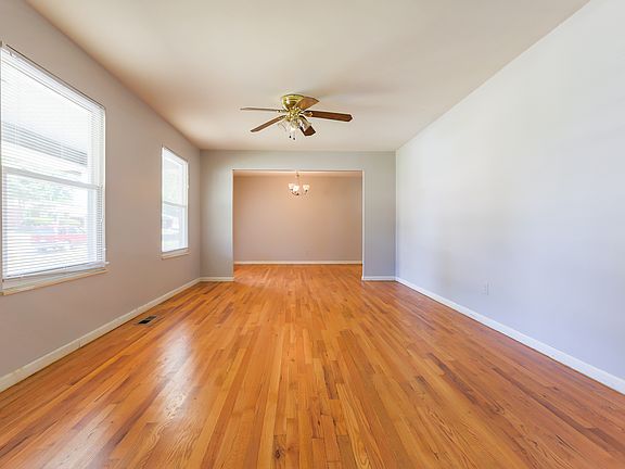 5th image of 11747 Macrinus Dr