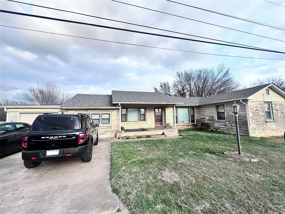 1st image of 3409 S 4th St