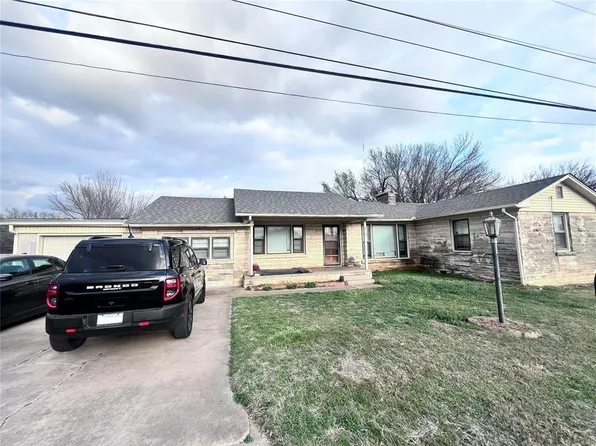 3409 S 4th St, Chickasha, OK 73018