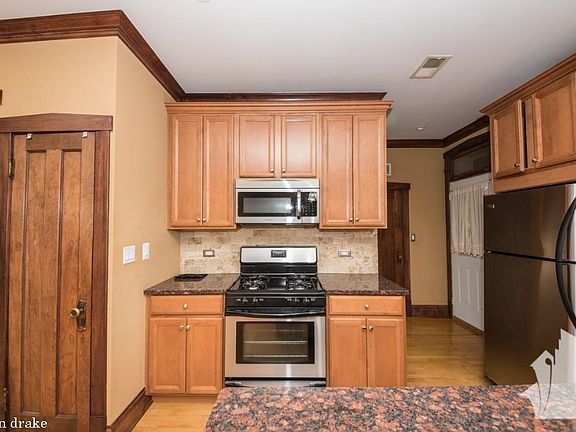 3rd image of 4955 N Drake Ave #1511
