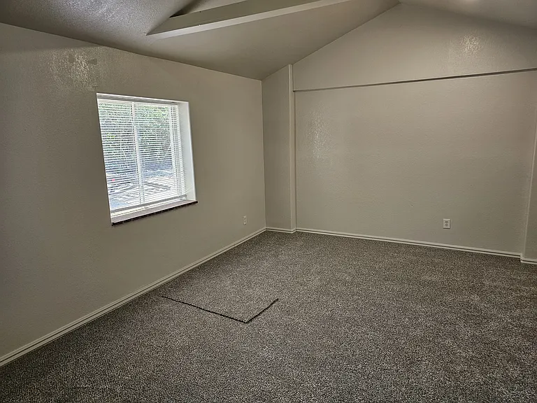 925 S Yates St #1 — Photo 7