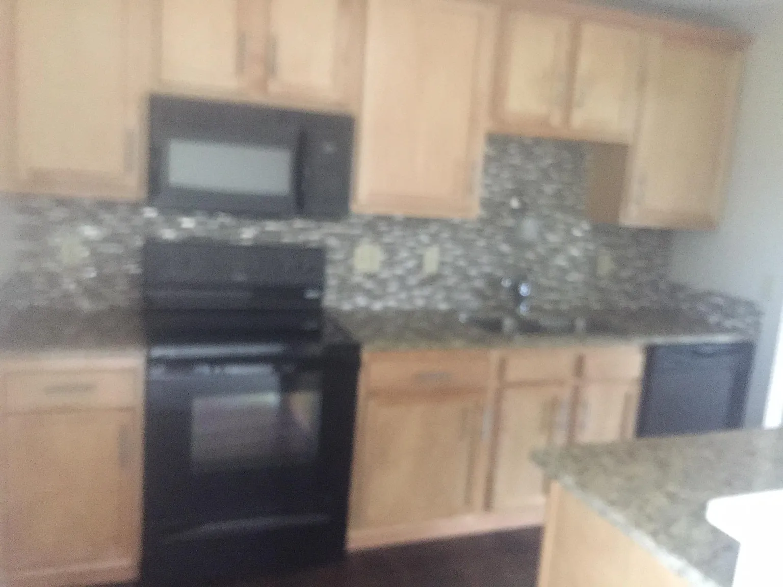 1462 Hartwood Dr photo 1