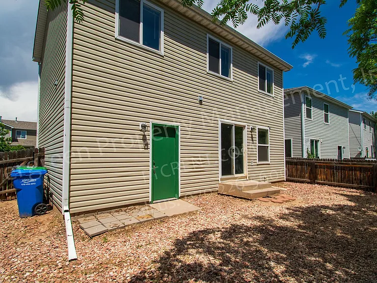 3326 Warren Farm Dr — Photo 38
