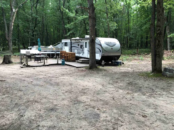 4738 Teaberry Ln, Farwell, MI 48622