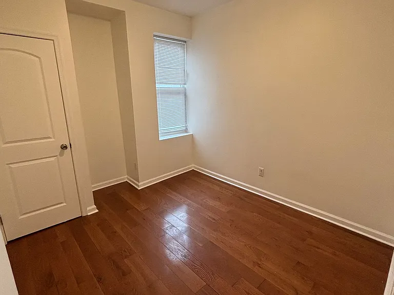 825 N 41st St — Photo 3
