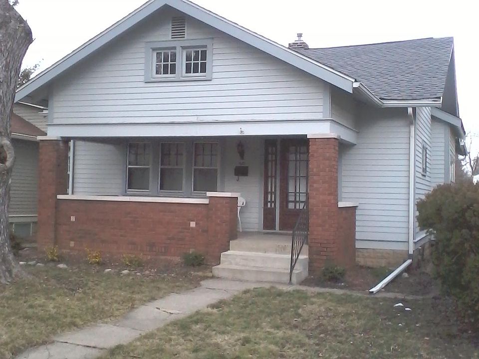 Front porch faces west