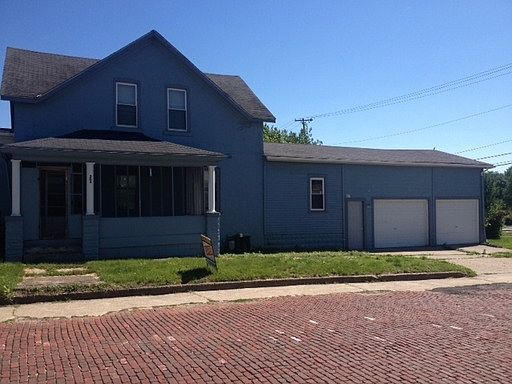 1st image of 204 W Madison St
