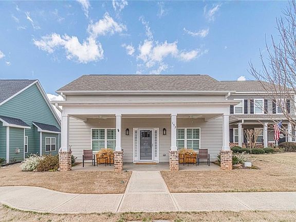 2nd image of 153 Tan Yard Rd