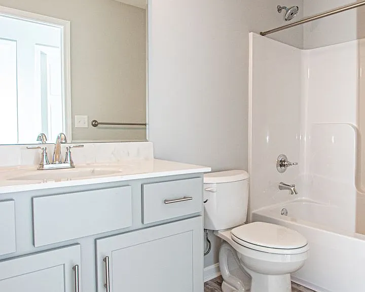 500 Eagle Pointe Dr — Photo 5