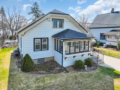 W60N408 Hilgen AVENUE, Cedarburg, WI, 53012