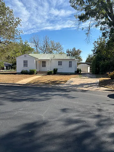 315 Cedar St Photo 1