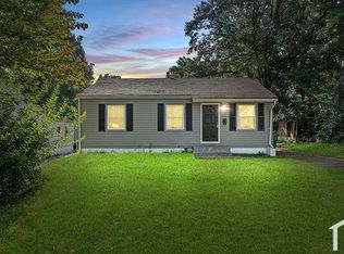 332 Cameron Rd, Saint Louis, MO 63137