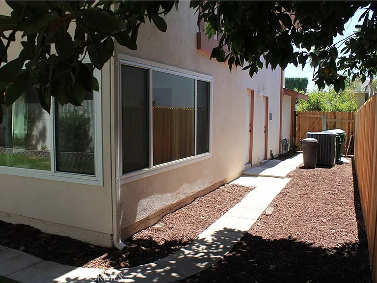 3881 Hendrix St — Photo 65