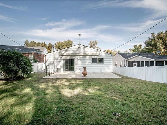 3rd image of 10540 Saint Matthew Ln