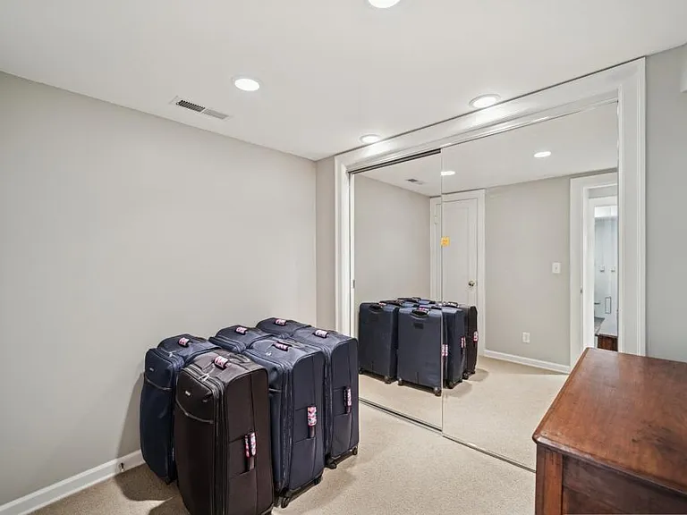 Second Downstairs bedroom