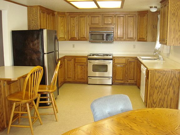 4th image of 510 Wellington Way