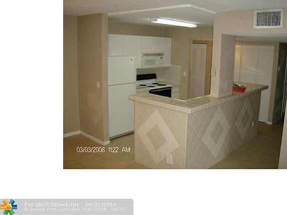 3rd image of 10701 Royal Palm Blvd APT 5