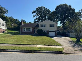 5959 Atteentee Rd, Springfield, VA 22150