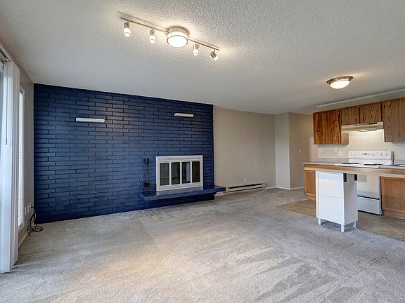 2nd image of 3429 21st Ave W #B