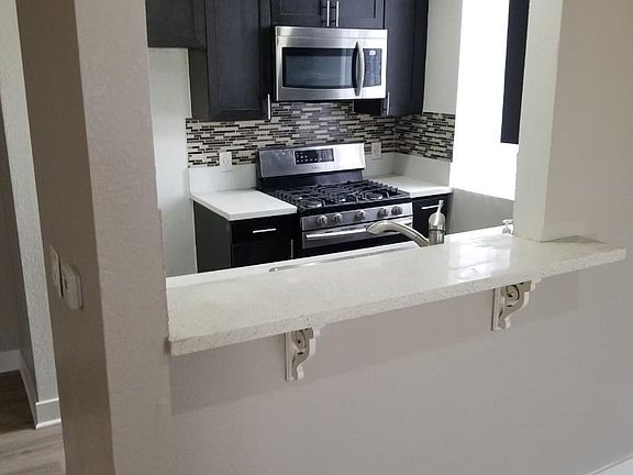 5th image of 6522 La Mirada Ave APT 201