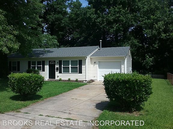 2nd image of 319 Thalia Dr