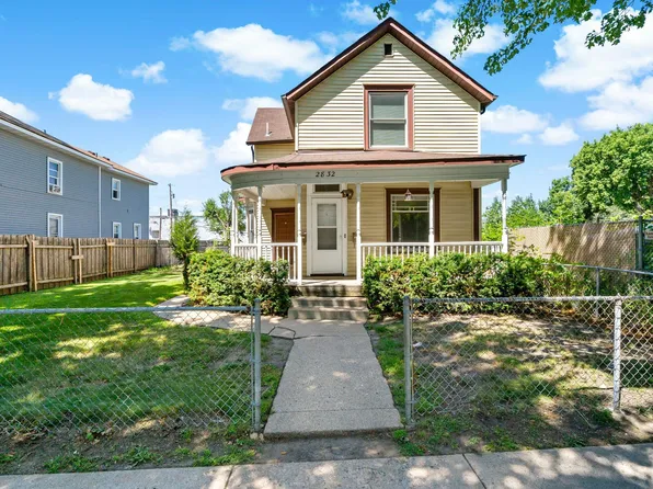 2832 27th Ave S, Minneapolis, MN 55406