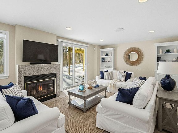 3rd image of 240 Surf Drive