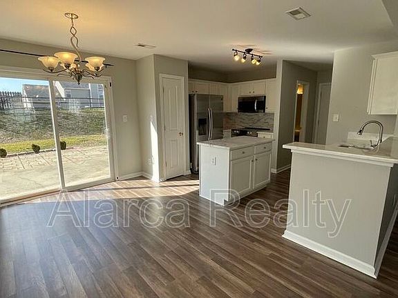 2nd image of 4908 Stowe Derby Dr