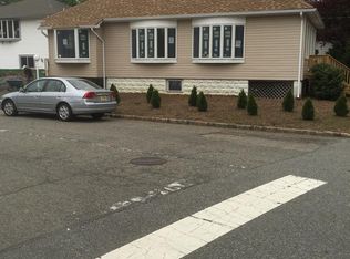 83 W Northfield Rd #1, Livingston, NJ 07039