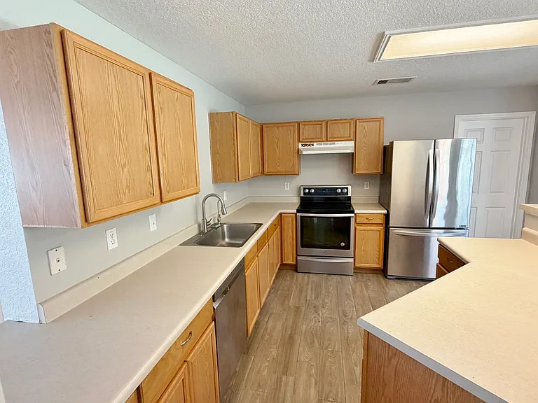 847 Quitman Oak — Photo 11