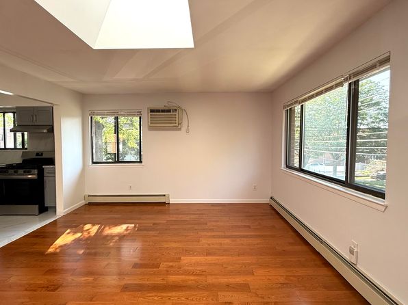 12304 25th Ave FLOOR 2