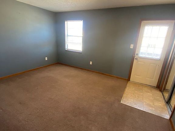3rd image of 167 NW Vesper St #179