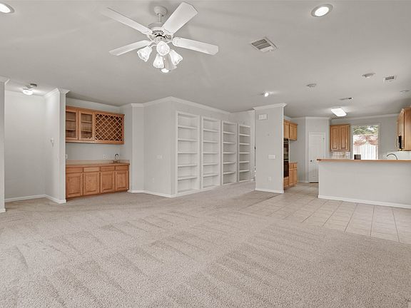3rd image of 1709 Villa Ct