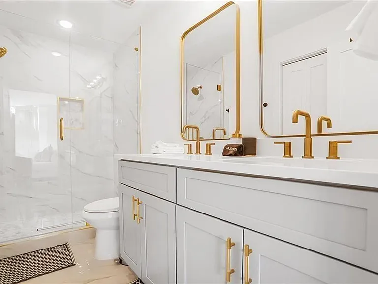 1210 Cleburne Ave NE — Photo 17