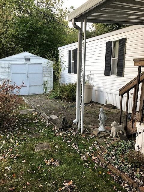 1st image of 164 Lawrence Ln